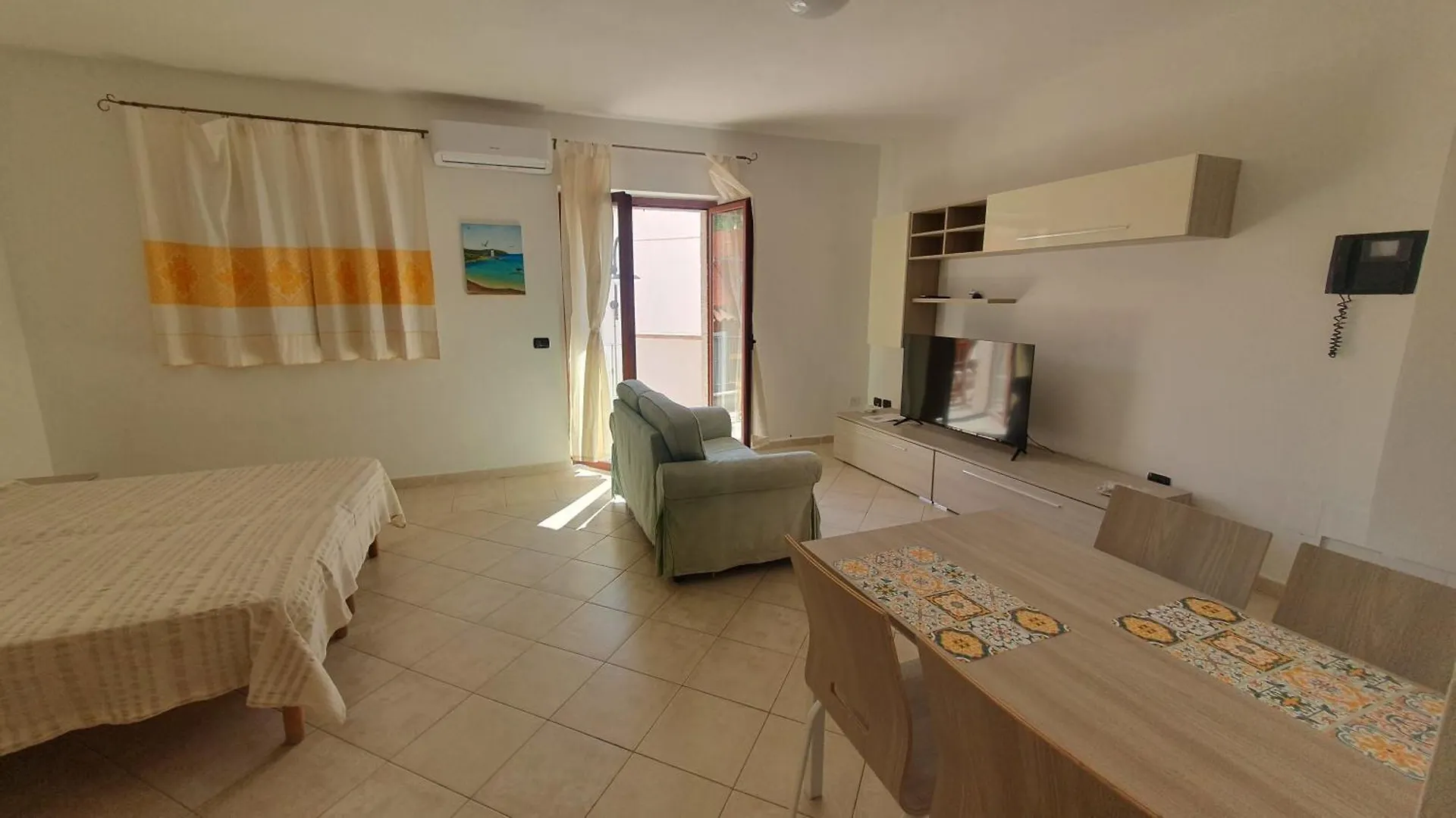 Apartament Monolocale In Centro Con Parcheggio Privato Palau 0*,